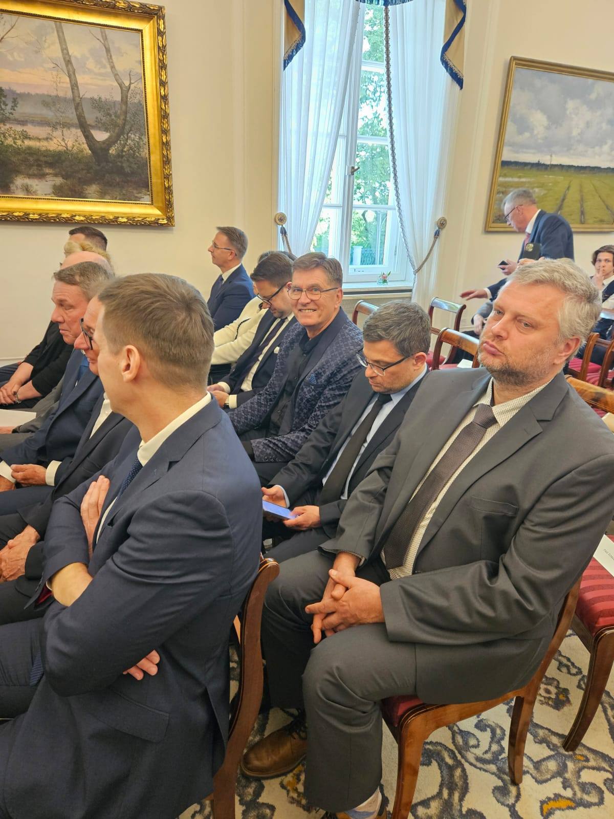 Czekając na wyróżnienie
