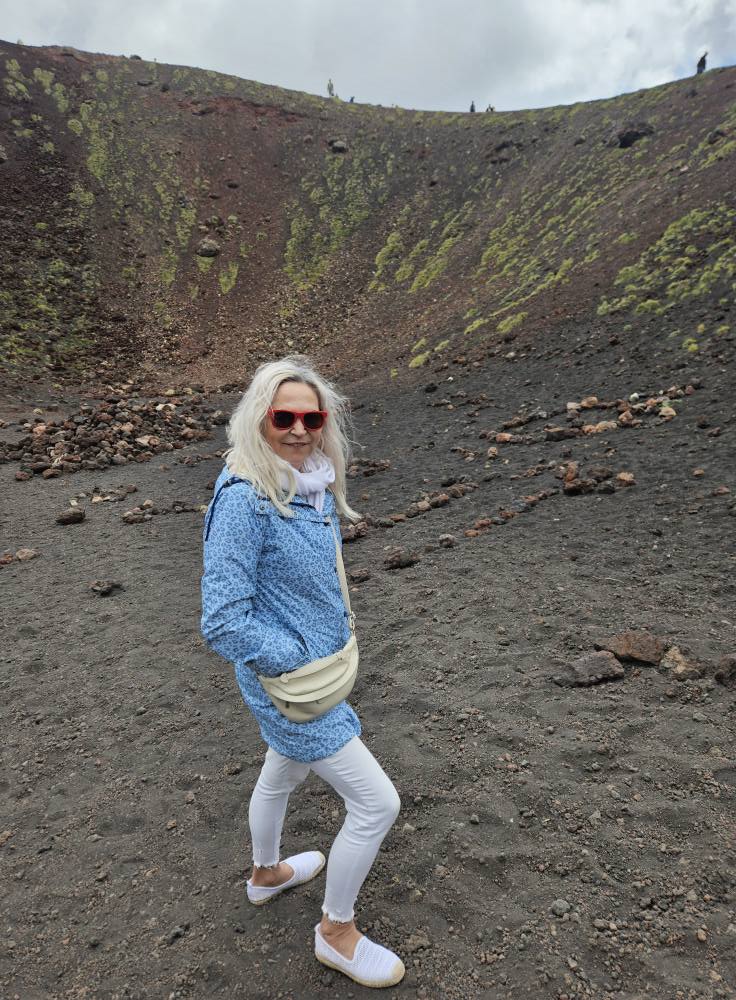 Anita Nowicka we Włoszech - Etna