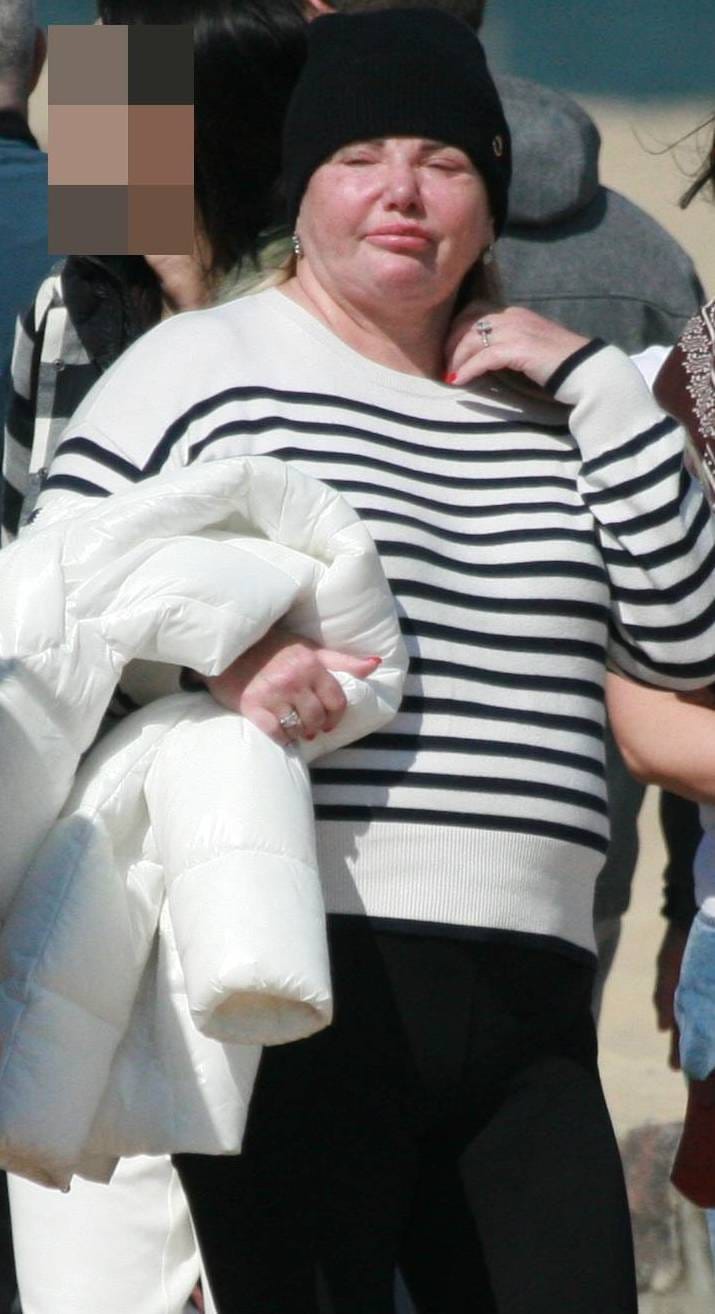 Katarzyna Niezgoda z odmienioną twarzą wypoczywa w Sopocie z mężem i przyjaciółmi. Zobacz następne zdjęcie