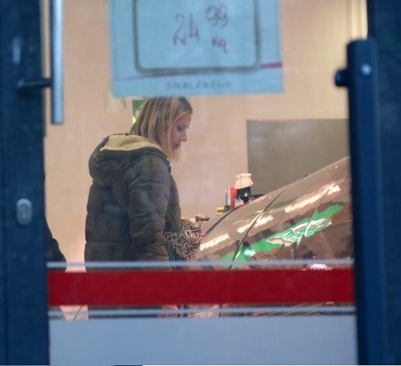 Marta Nawrocka w spożywczym