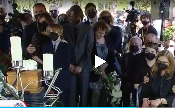 Pogrzeb pana Bronisława - rodzina, fot. YT