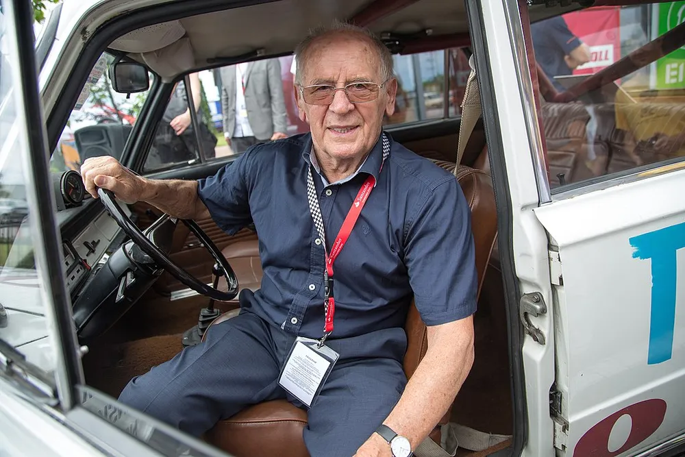 Sobiesław Zasada to człowiek orkiestra - z mnóstwem ciekawostek za uszami. Rajdowiec kończy 95 lat!