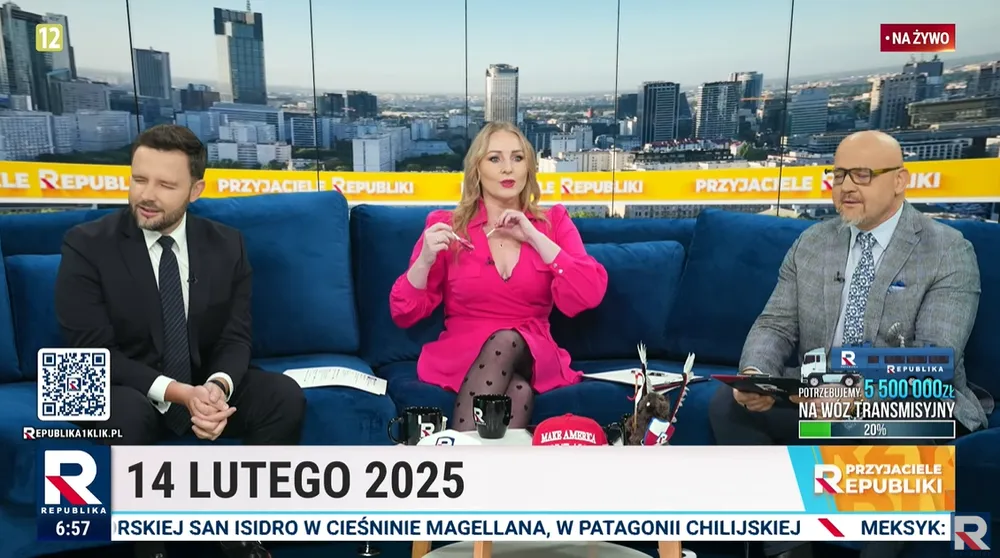 Wyjątkowy prezent od Borkowskiej dla współprowadzących z "Przyjaciół Republiki" na Walentynki. "Musicie zamknąć oczy" [WIDEO]
