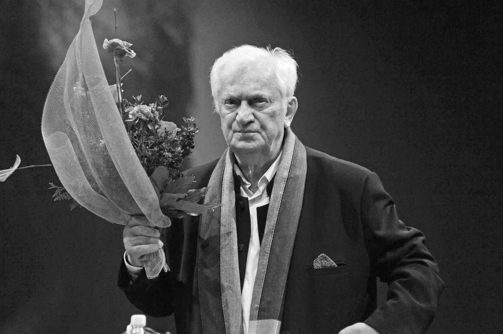 Nie potrafił żyć bez żony, zmarł miesiąc po niej. "Pękło mu serce"