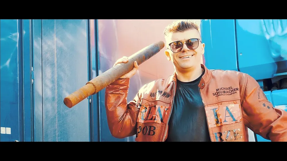 Bogaty gwiazdor disco polo ma 43 lata i jest emerytem. Jak to  zrobił ?!