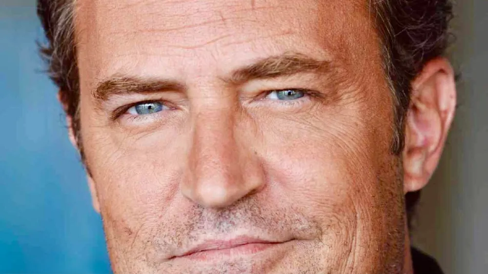 Lekarz Matthew Perry’ego przyzna się do winy! Dostarczał, a nawet sam wstrzykiwał aktorowi ketaminę