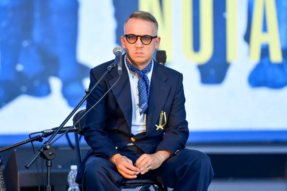 Młynarski nie poprowadzi koncertu w TVP w likwidacji z okazji rocznicy Powstania. Kto zamiast niego?