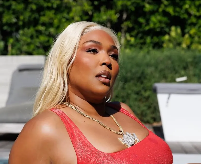 Lizzo: „Moje geny są czarne” — kpi z reklamy Sydney Sweeney