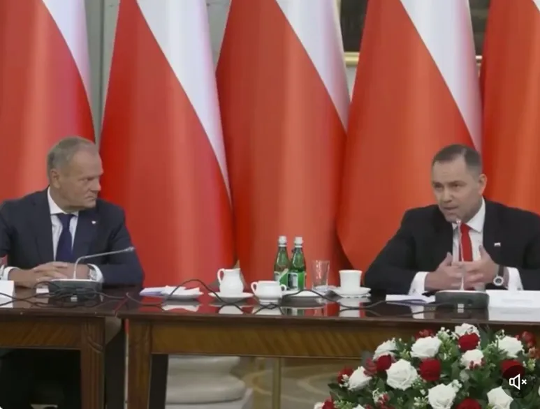 Internet wrze. Internauci: „Tusk ugotowany na żywo!” Nawrocki do premiera ws. CPK: „Tak po męsku, co zrobiliście?”