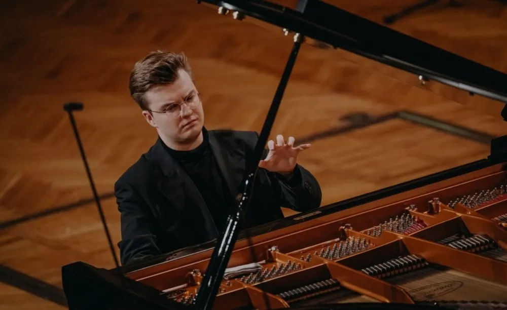 Piotr Alexewicz. Co wiemy o jedynym Polaku w finale Konkursu Chopinowskiego?