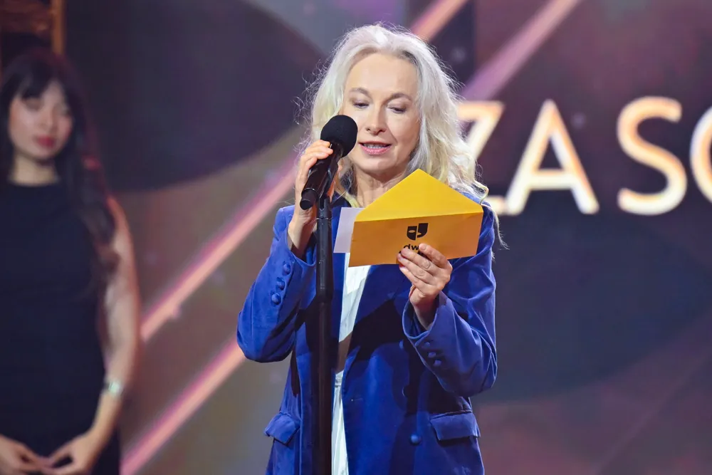 Żebractwo na paryskim bruku! Gretkowska atakuje prezydenta Nawrockiego