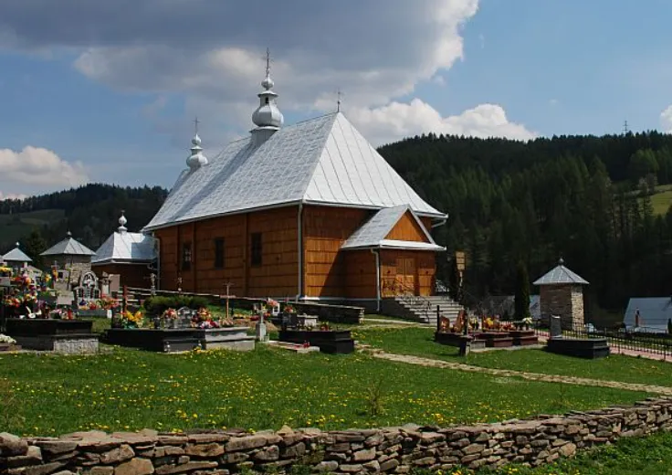 Mała świątynia, wielka pamięć, czyli  dawna cerkiew na Szlaku Architektury Drewnianej w Wierchomli Wielkiej