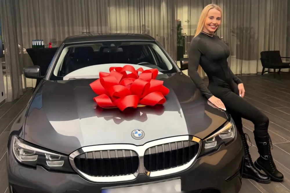 Marianna Schreiber szaleje i wsiada w luksus! Nowiutkie BMW już stoi w garażu. Teraz... mąż