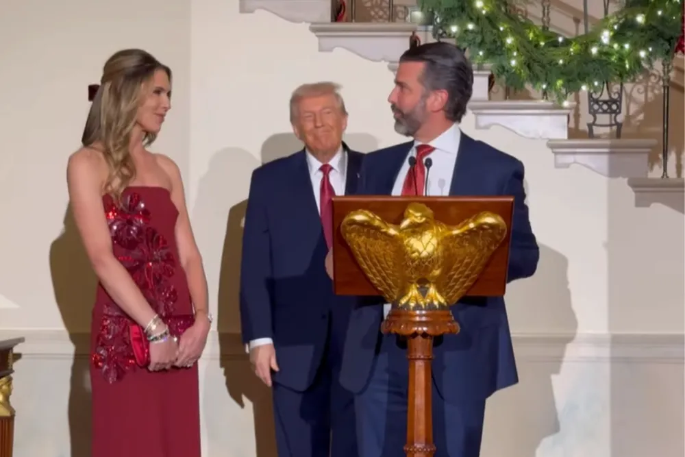 Donald Trump ogłasza zaręczyny syna. Czy tym razem dojdzie do ślubu? To już trzecia narzeczona Juniora