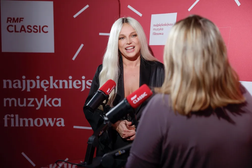 Ta gwiazda nie potrzebuje skandali, by zrobić hałas. Liszowska kończy 47 lat!