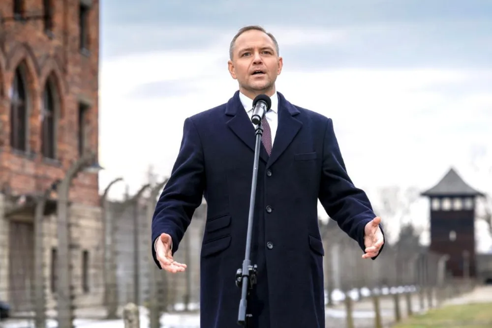 SKANDAL w Oświęcimu! Prezydent Nawrocki nie został nawet oficjalnie przywitany