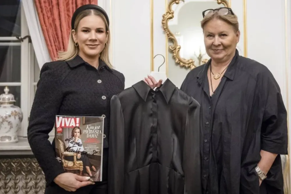 Pierwsza Dama wspiera aukcję Dody i Sarapaty. Przekazała wyjątkową pamiątkę