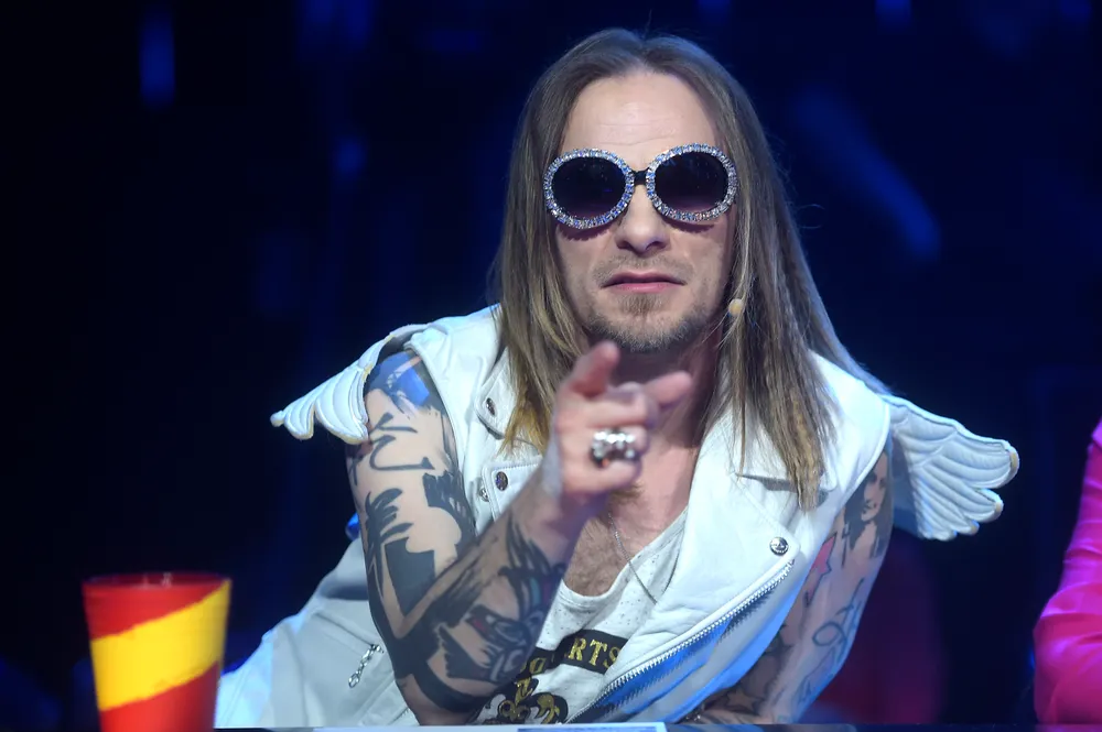 Wojciech Łuszczykiewicz nagle zniknął ze sceny. Czym się teraz zajmuje?