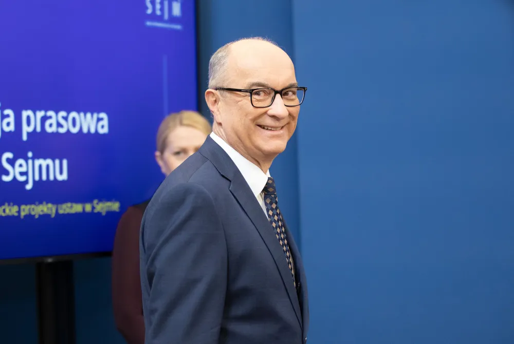 „U NAS MOŻNA ĆPAĆ I PIĆ". Szokujące nagranie z Czarzastym w Przyjaciołach Republiki
