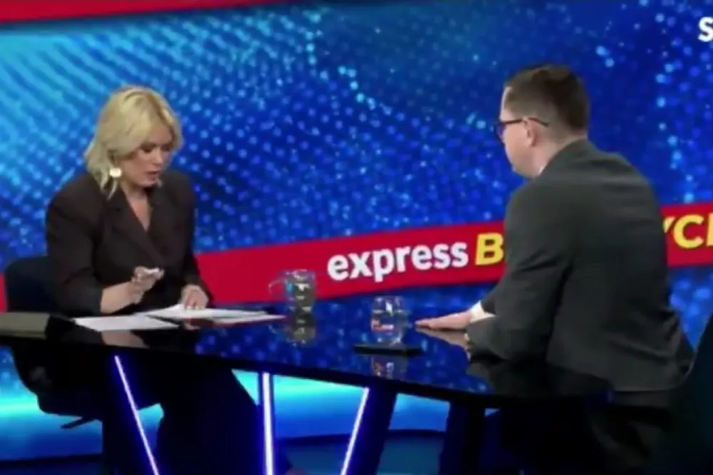 Głupia i głupszy. Kompromitacja dziennikarki i ministra w programie na żywo