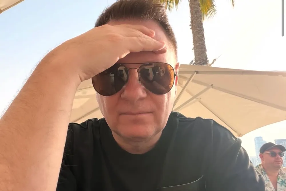 Niemcy ewakuują swoich, a Polacy? Dramatyczna relacja gwiazdora z Dubaju. „Zostawili nas samych”