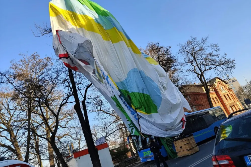Tragedia w Zielonej Górze. Balon uderzył w budynek