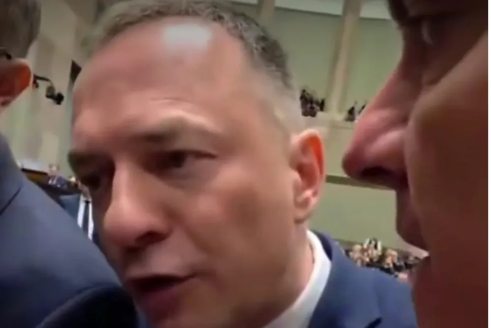 Posłowi KO puściły nerwy. Nagrało się to, co powiedział