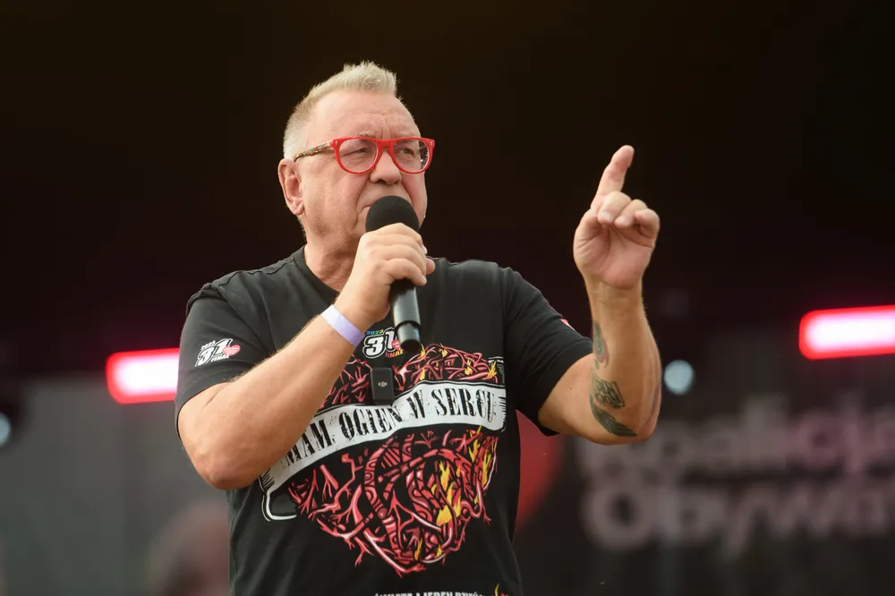 Dziwne gratulacje Owsiaka dla akcji Łatwogang