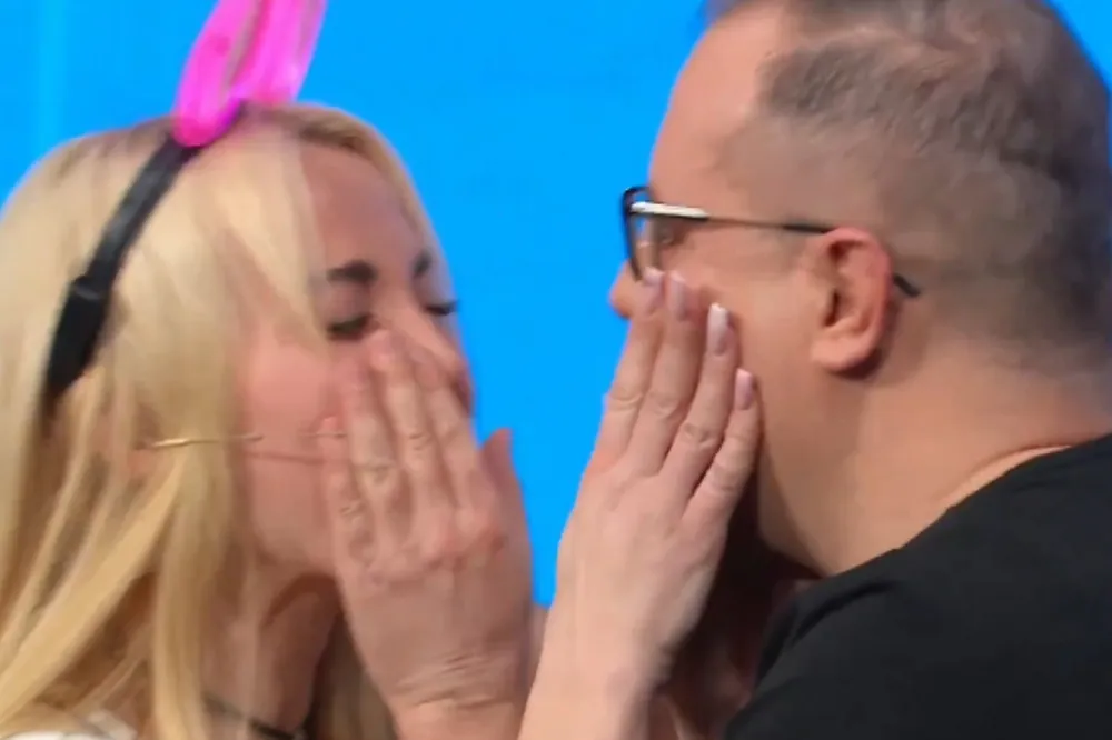 Marianna całuje się z Czarneckim. Na wszystko patrzył Korczarowski [WIDEO]