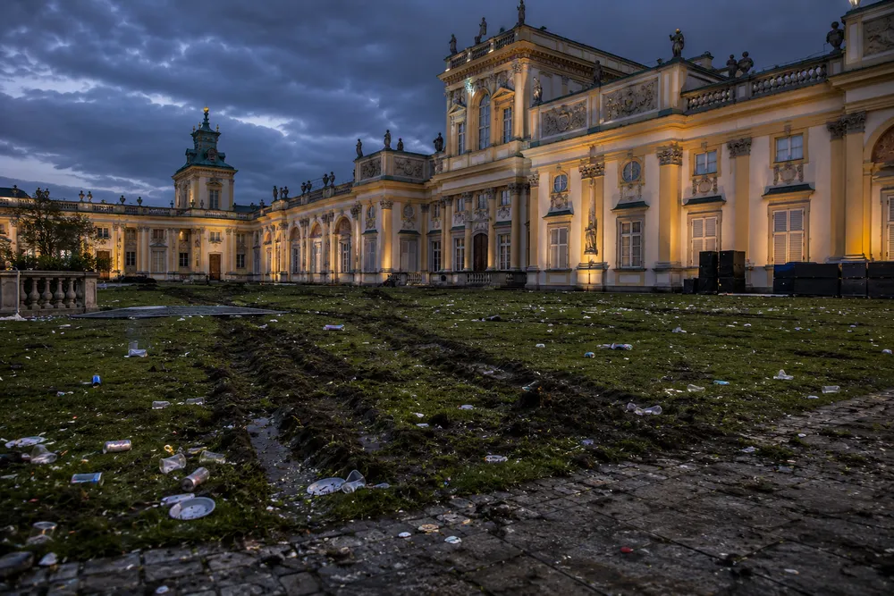 Poleciał za techno w Wilanowie. Dyrektor muzeum odwołany po aferze