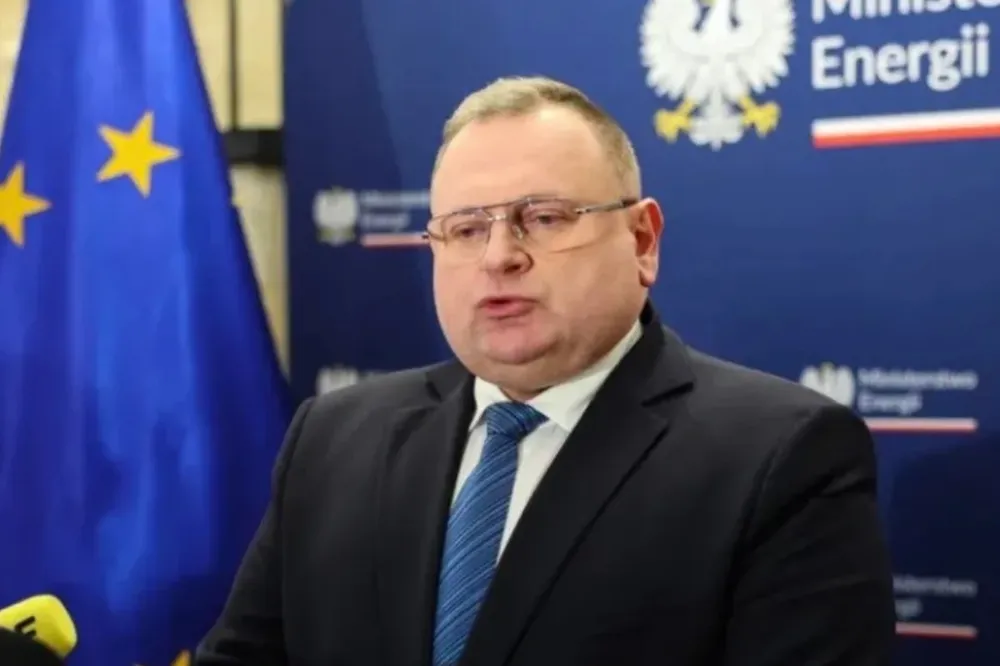 Kulisy awantury ministra Zmarzłego. Nowe informacje. "Wracał do chawiry po meczu"