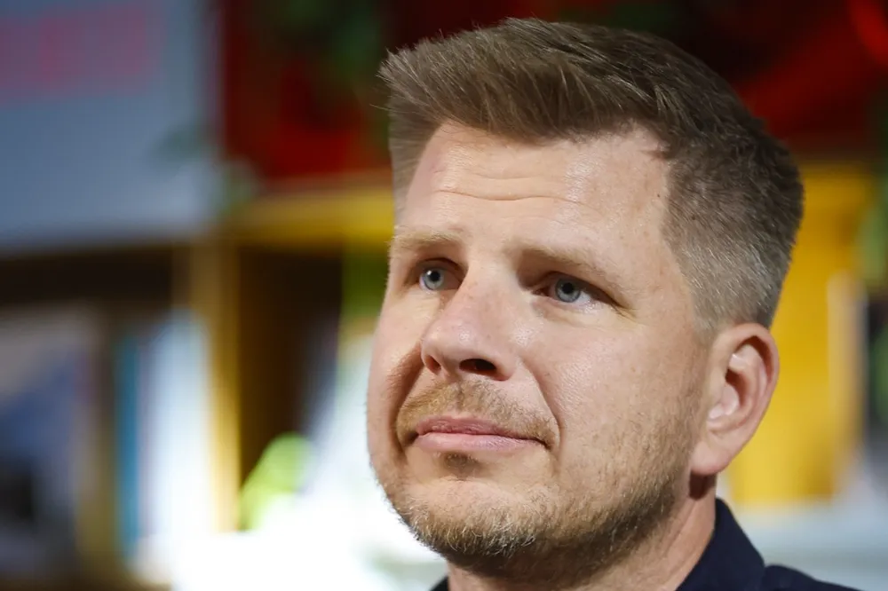 "Jemu się należy, bo to dzwoni Chajzer". Dentysta nie odpuszcza celebrycie