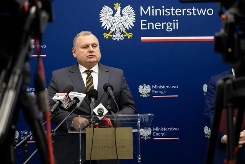 Zmarzły mieszka w ministerstwie? Na jaw wychodzą nowe informacje