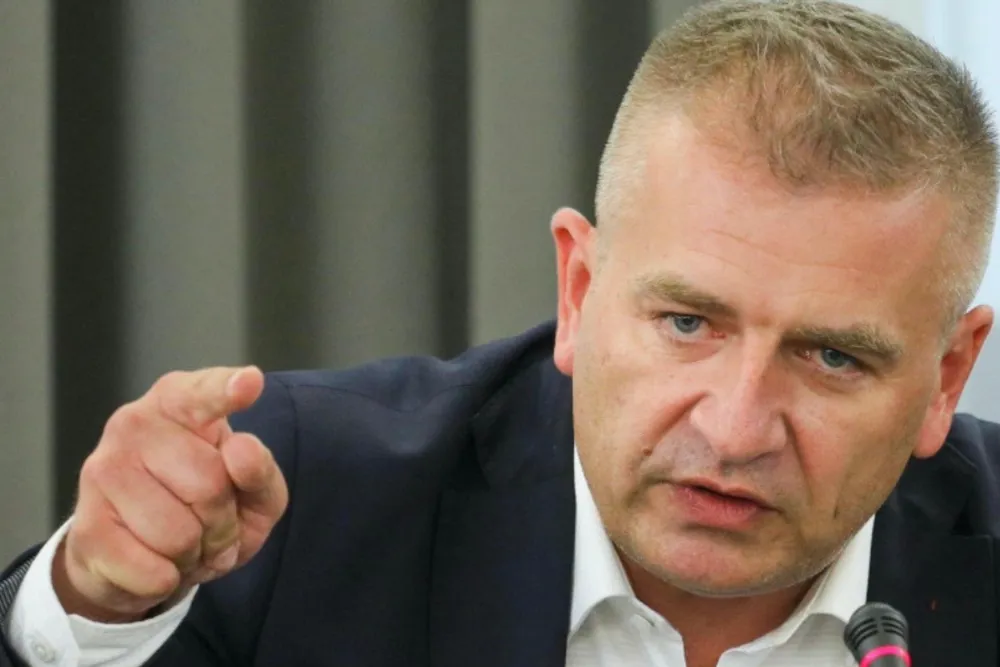 Arłukowicz pochwalił się zdjęciem z Londynu. Internauci szybko rozpoznali, kto stoi tuż obok niego