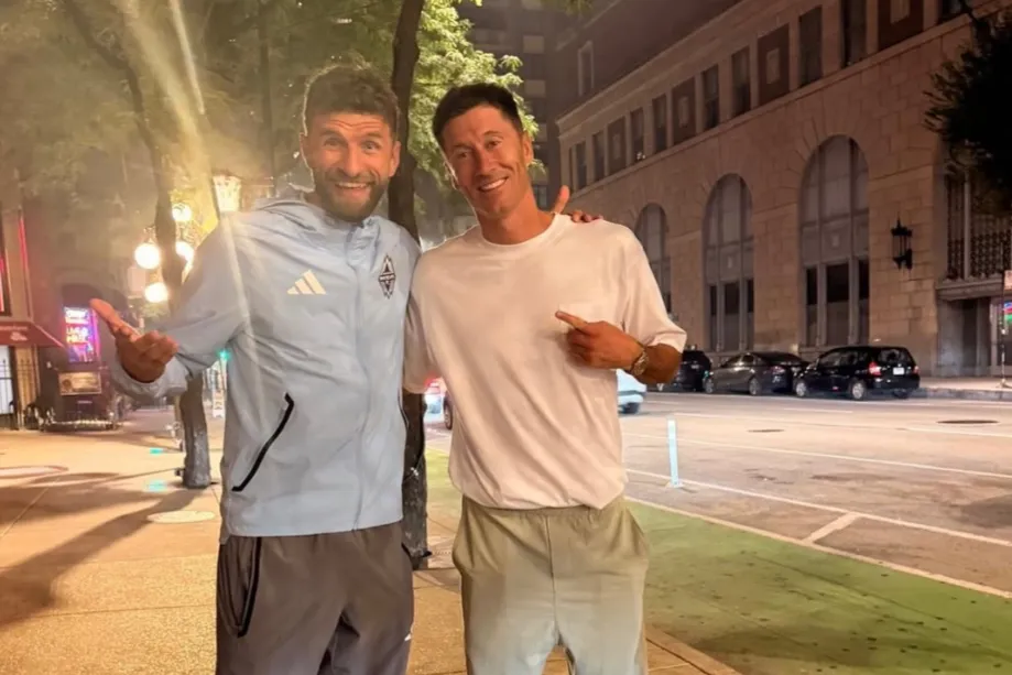 Lewandowski pojawił się na wielkim finale. Uwagę zwrócił jeden szczegół