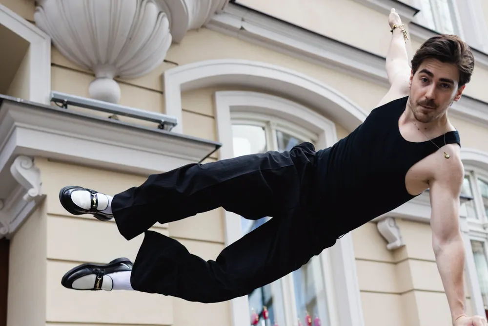 Matteo Brunetti podjął wyzwanie. Teraz pokaże, jak radzi sobie bez fartucha i patelni