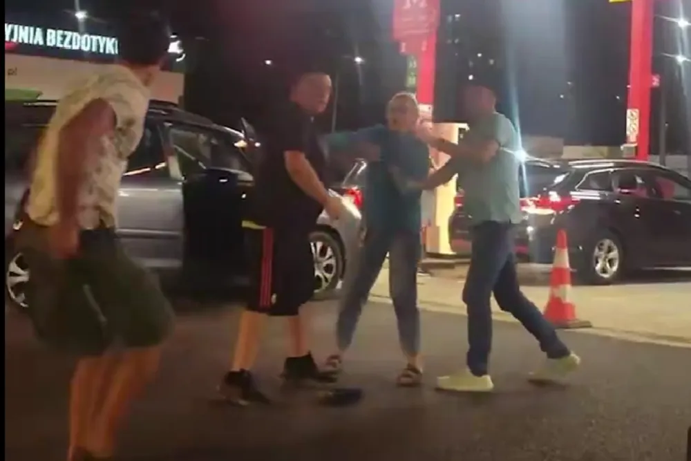 Bójka o paliwo! Krew na stacji w Wałbrzychu. Tak się kończy drożyzna