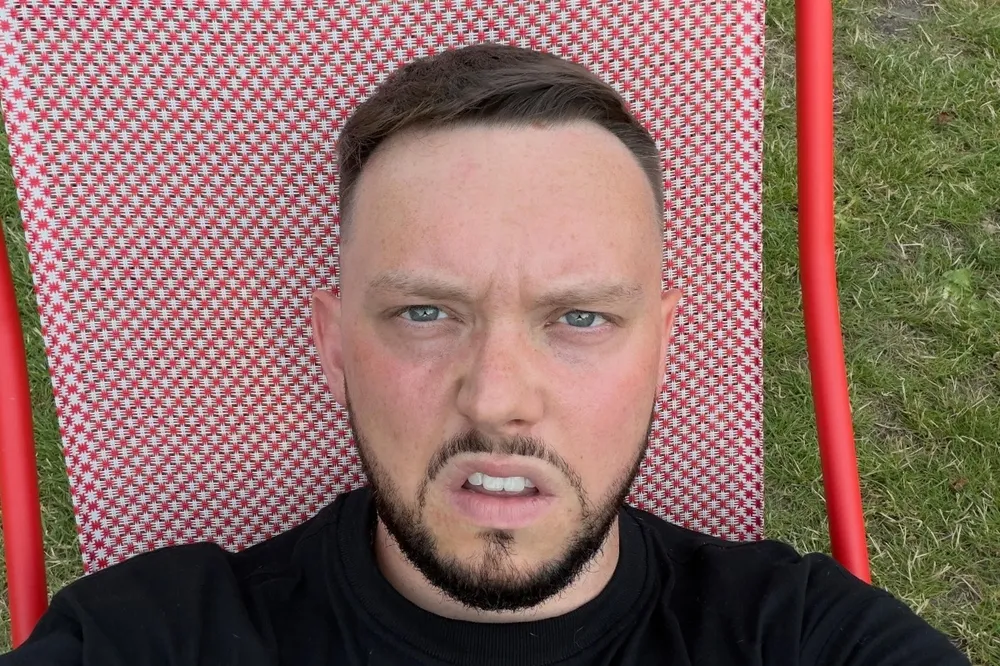 Książulo dał im „Muala”, a teraz lokal zdejmuje naklejkę. Poszło o mrożoną pizzę
