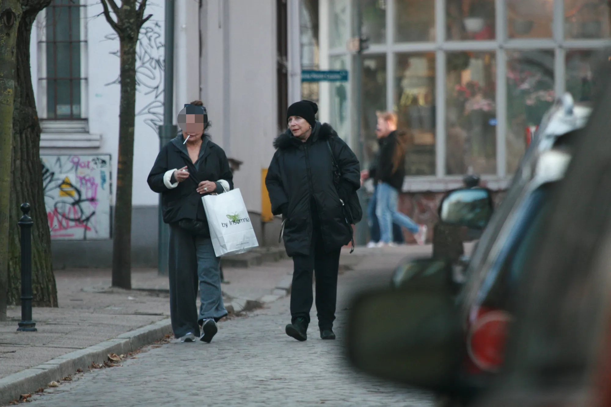 Koleżanka też lubi palić