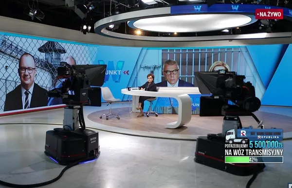 Elżbieta Witek w nowym studio Telewizji Republika