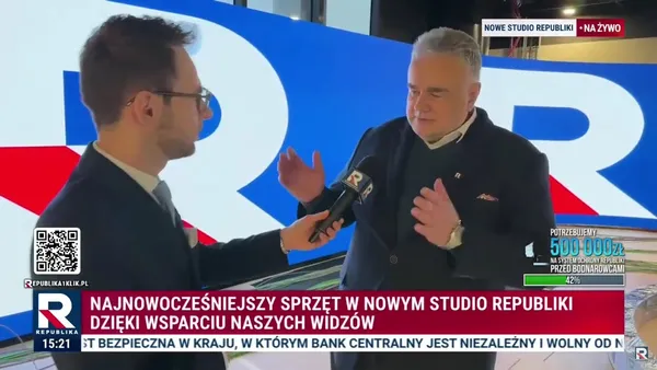 Tomasz Sakiewicz w nowym studio Telewizji Republika