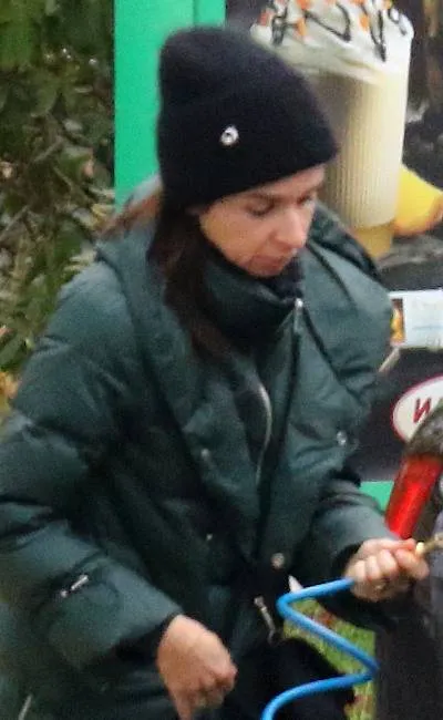 Marta Kaczyńska przyłapana z synkiem na stacji. Zobacz następne zdjęcie.