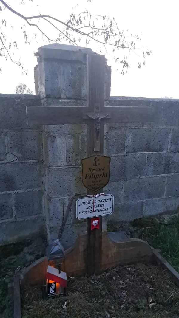 Cemntarz w Żukowie 