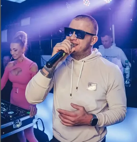 Piękni i młodzi