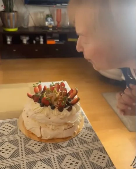 Życzenie, a potem zdmuchnięcie świeczek