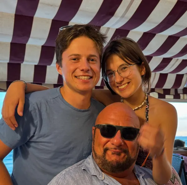 Piotr Gąsowski z dziećmi