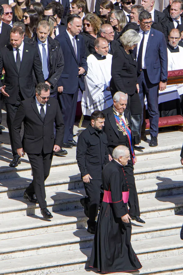 Na pogrzebie papieża Franciszka