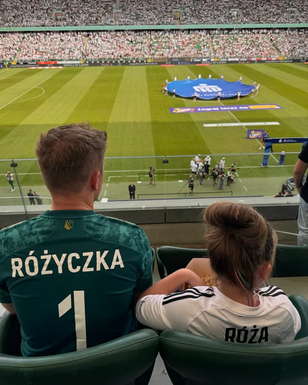 Jakub Wesołowski z córką