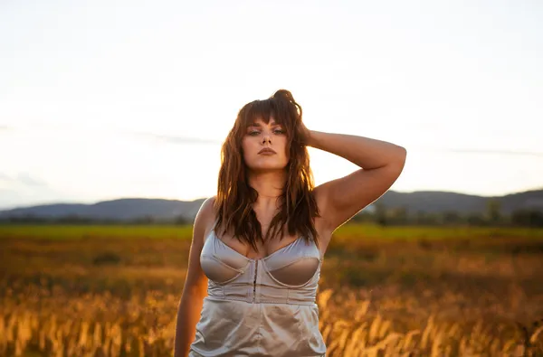  Ewa Farna
