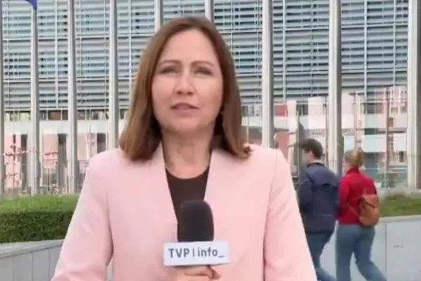 Kompromitacja w TVP Info. Dziennikarka wsadziła gwiazdora Hollywood na banknoty euro